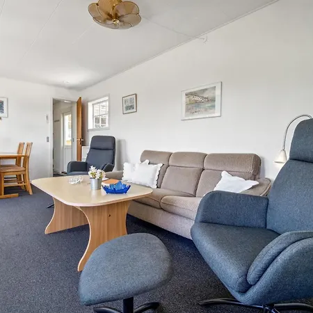Appartement Throtti - 50m From The Sea By Interhome *