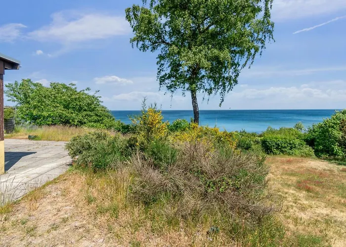 Appartement Throtti - 50m From The Sea By Interhome *